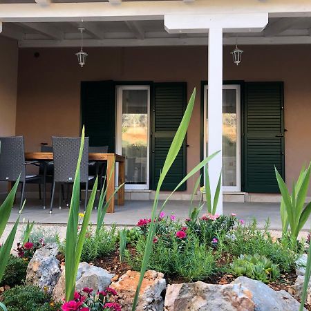 Apartments Dona Cres Exterior photo